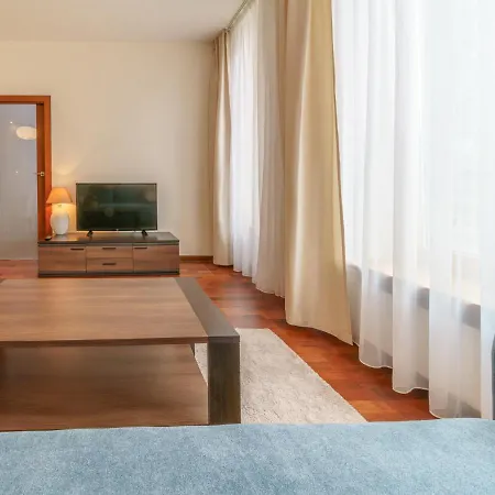 Bright And Charming- Golden Apartment- Center&s2a Apartment