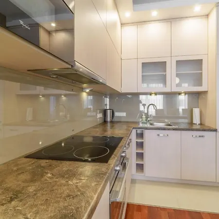 Appartement Bright And Charming- Golden Apartment- Center&s2a *